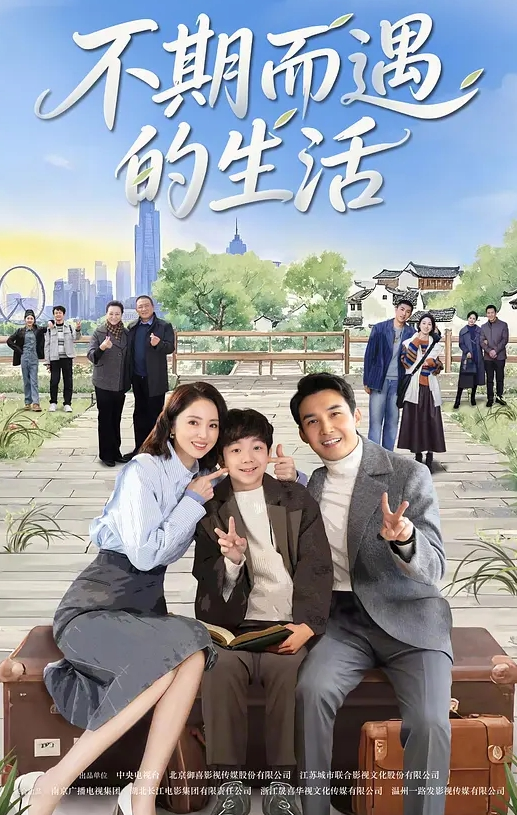 经典厕拍在厕所偷拍到一个身材性感火辣的热裤少妇 内裤也很性感啊 - 午夜放映厅